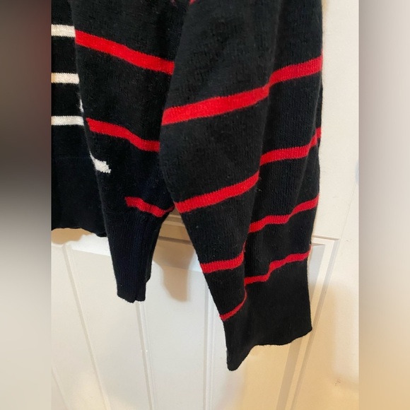 Per Se by Carlisle Black Striped Abstract Crew Neck Sweater - Picture 3 of 8